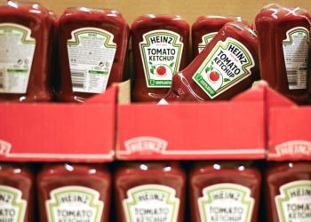 Kraft Heinz to split into two companies