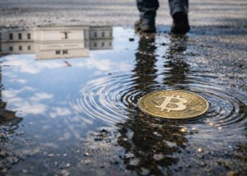 Bitcoin broke its classic macro correlation because the market is suddenly pricing a terrifying new risk