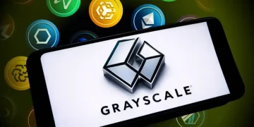 Wallet Linked to Grayscale Quietly Builds Large HYPE Position